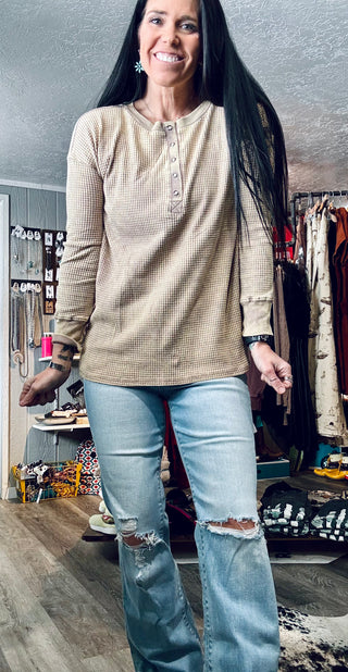 Coyote Junction Henley
