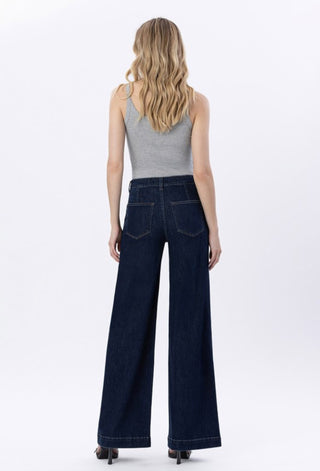 Luminous Long Leg by Flying Monkey