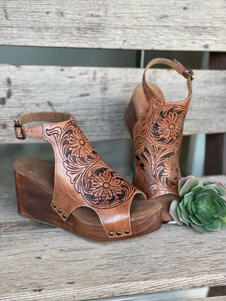 The Mesquite Tooled Leather Wedge